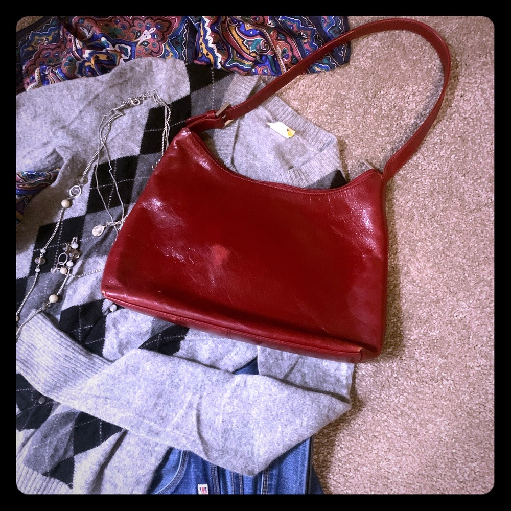 Vintage Red Hobo Bag w/adjustable strap.